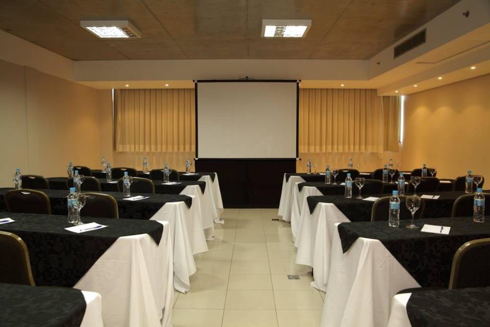 머제스틱 팰리스 호텔 Florianópolis 외부 사진 Meeting room