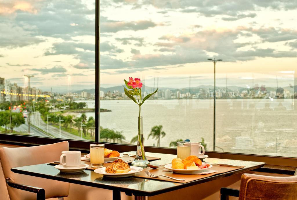 머제스틱 팰리스 호텔 Florianópolis 외부 사진 View from the hotel